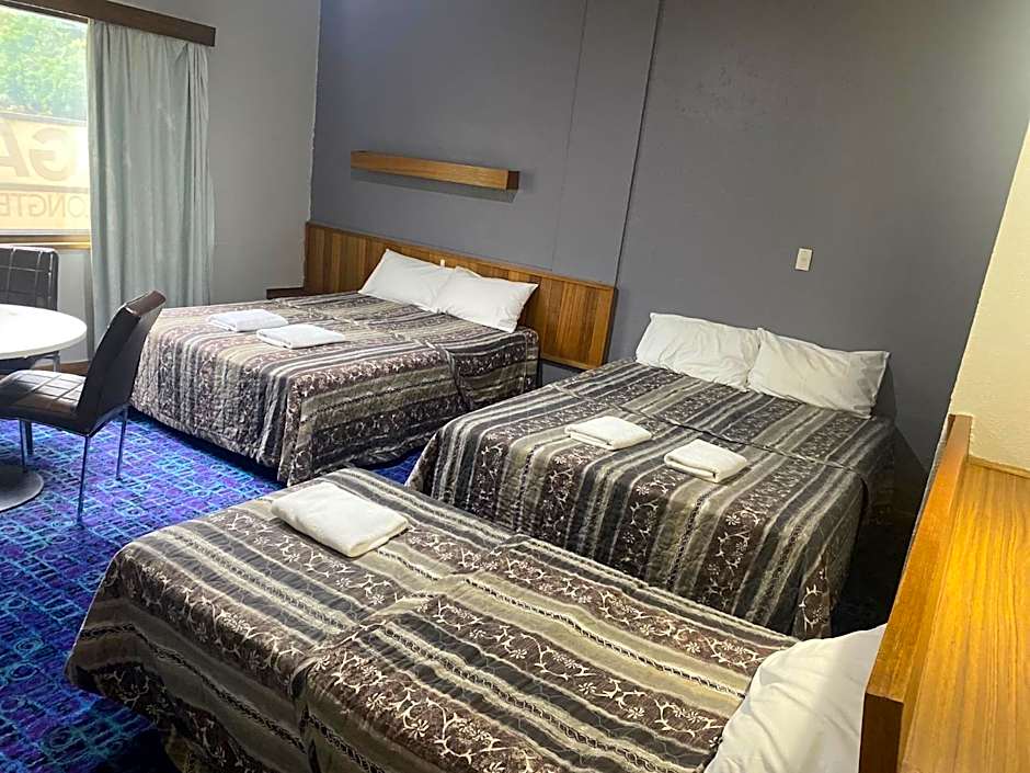 Tollgate Motel