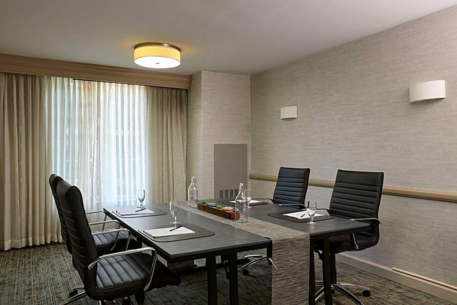DoubleTree by Hilton Minneapolis Airport, MN