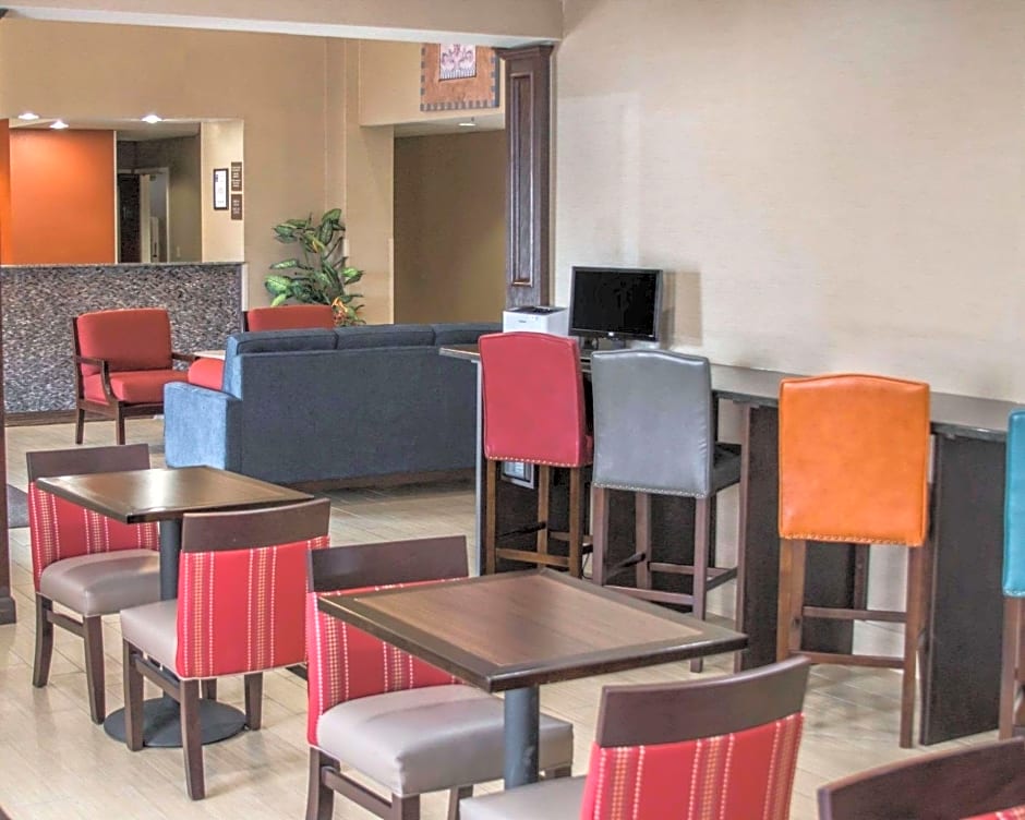 Comfort Inn Warren - Detroit North