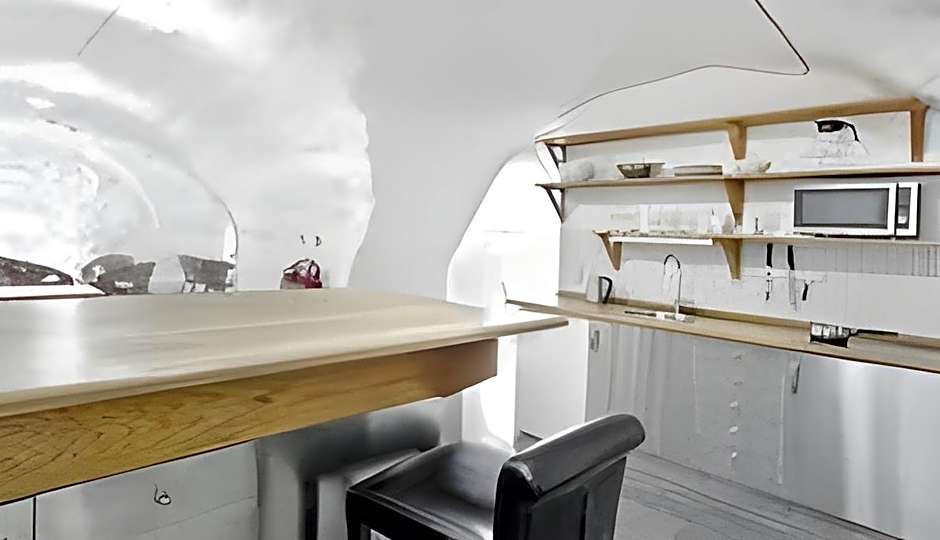 RAMILTON Old Town Hostel