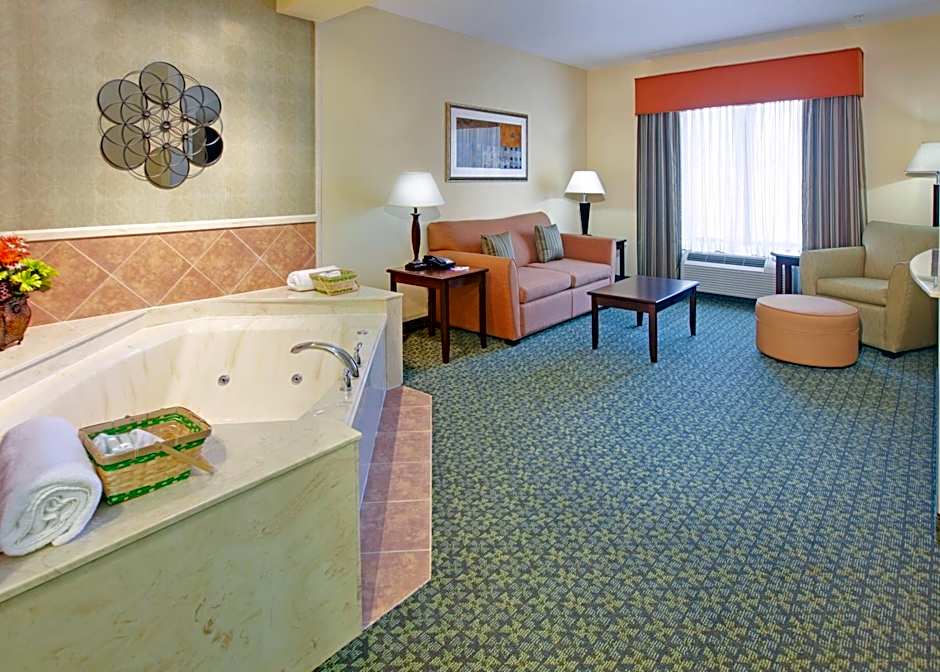 Holiday Inn Express & Suites Covington By IHG
