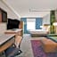Home2 Suites by Hilton Atlanta Airport North East Point, GA