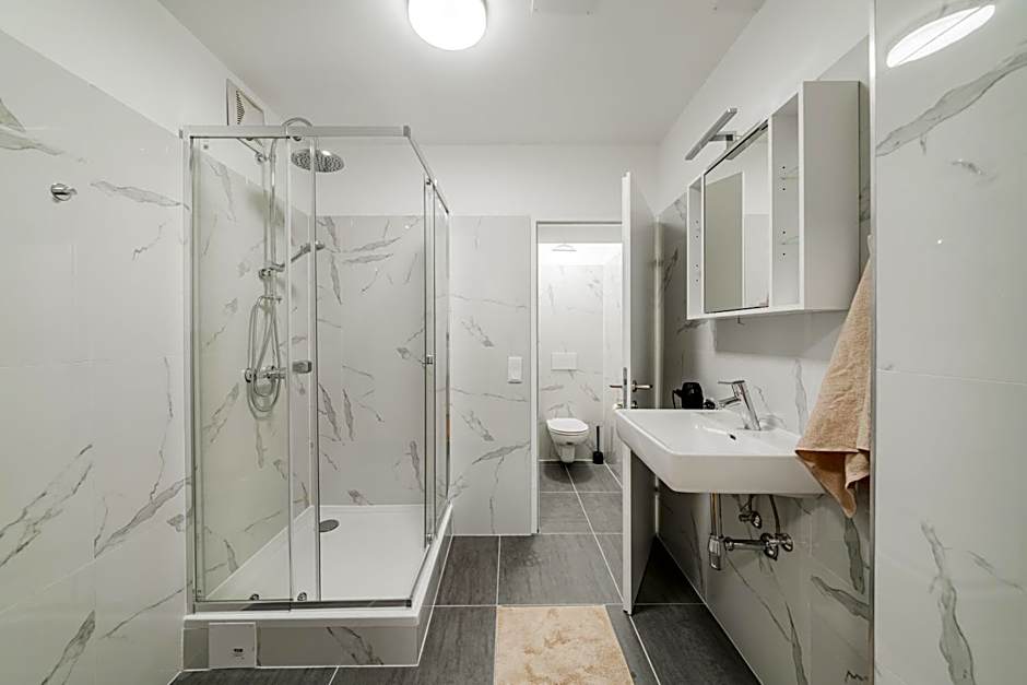 Modern Central City Rooms