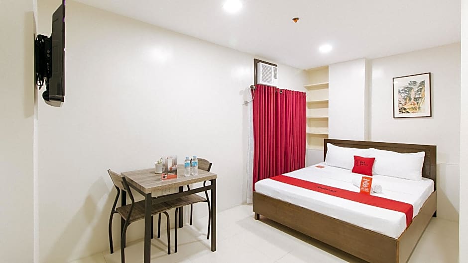 RedDoorz near Fernwoods Garden Quezon City