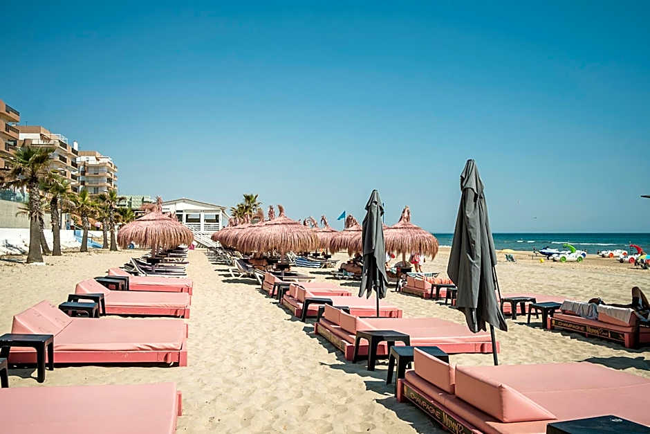 On Hotels Oceanfront Adults Designed