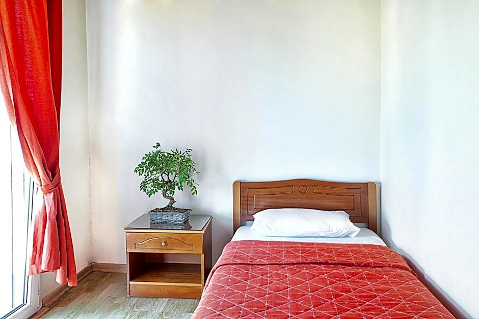 Keletron Hotel - Bike friendly hotel