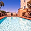 Holiday Inn Express Hotel & Suites Bakersfield Central By IHG