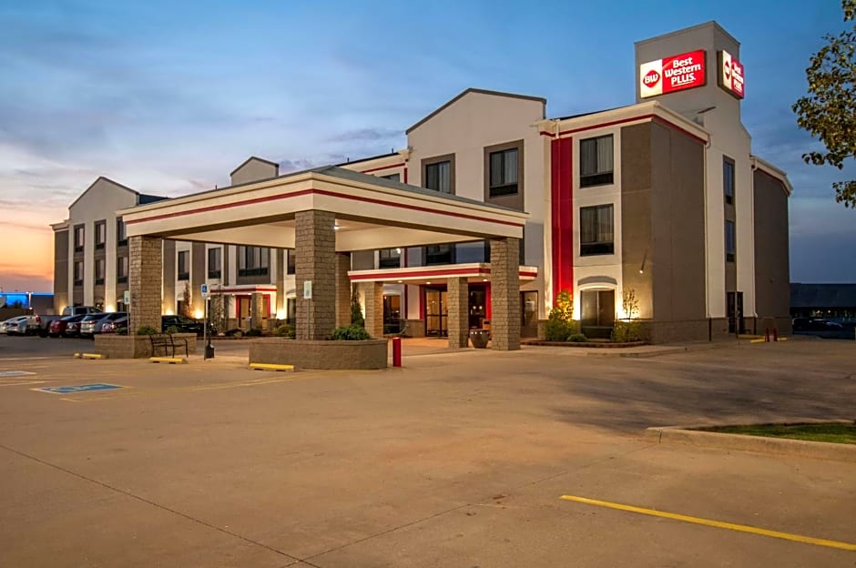 Best Western PLUS Memorial Inn