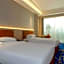 Easeland Hotel
