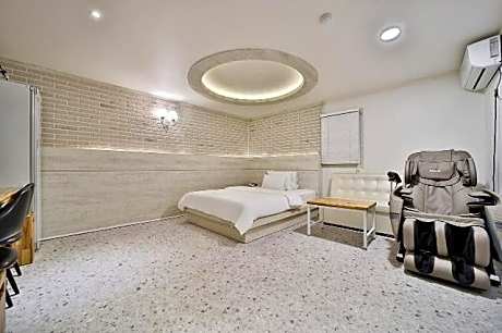 Gumi Indong Hotel 7 Plus