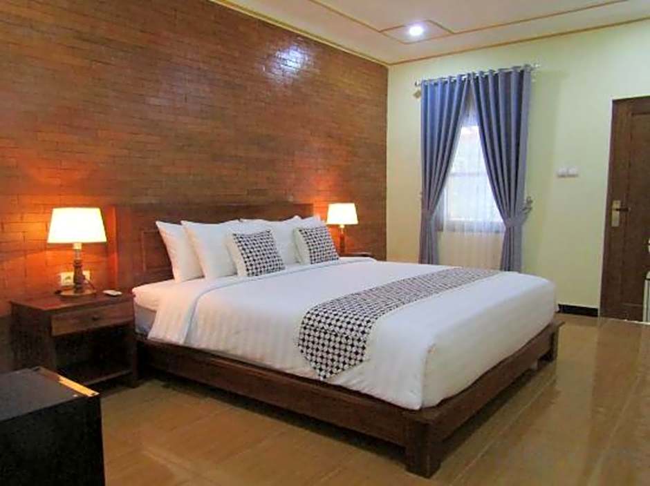 Anang Bed & Breakfast Syariah by Ndalem Beong