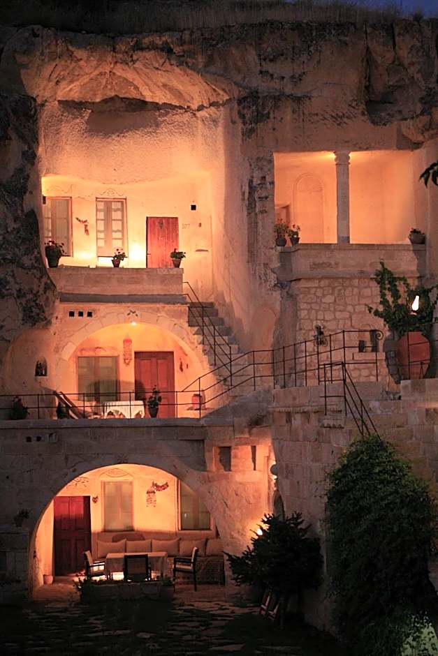 Elkep Evi Cave Hotel