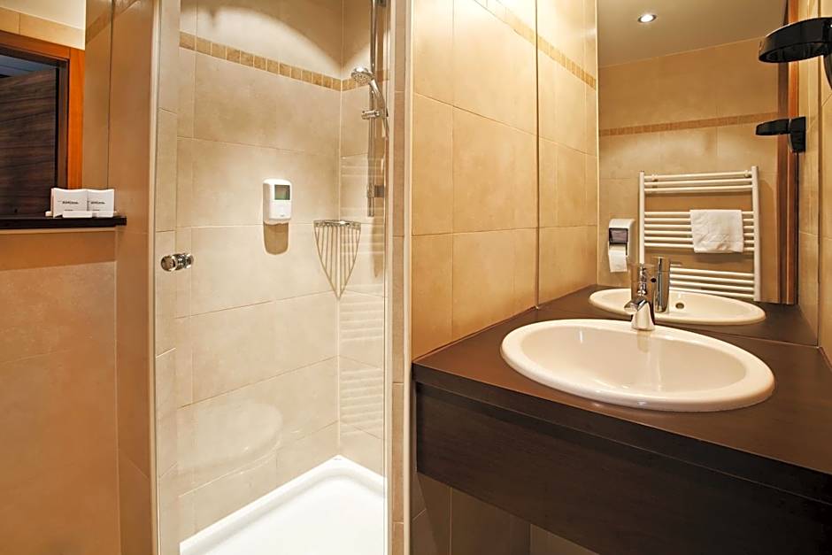 Casino & Hotel ADMIRAL Kozina