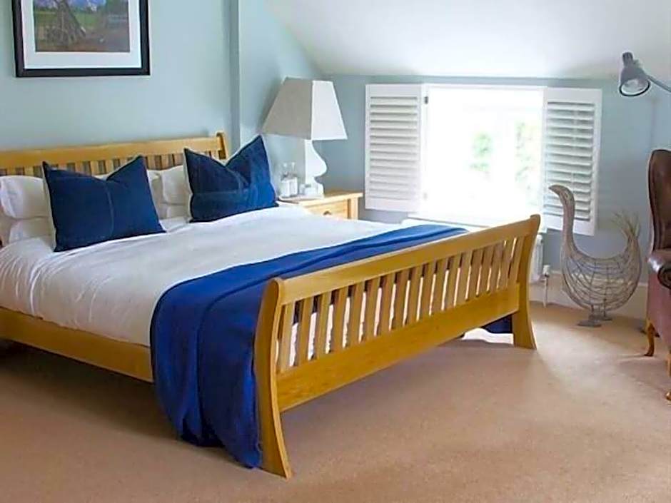 The Bell at Hampton Poyle