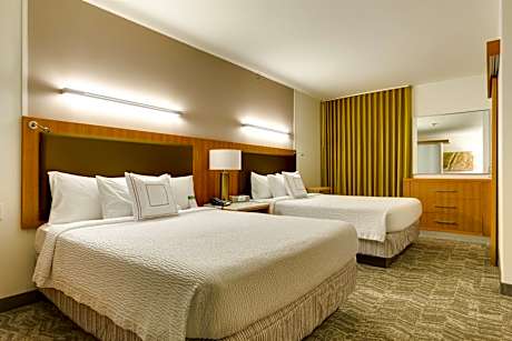 Double Queen Suite, Suite, 2 Queen, Sofa bed (Hearing Accessible)