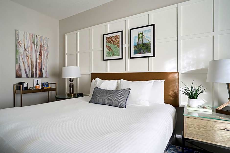 Heathman Hotel