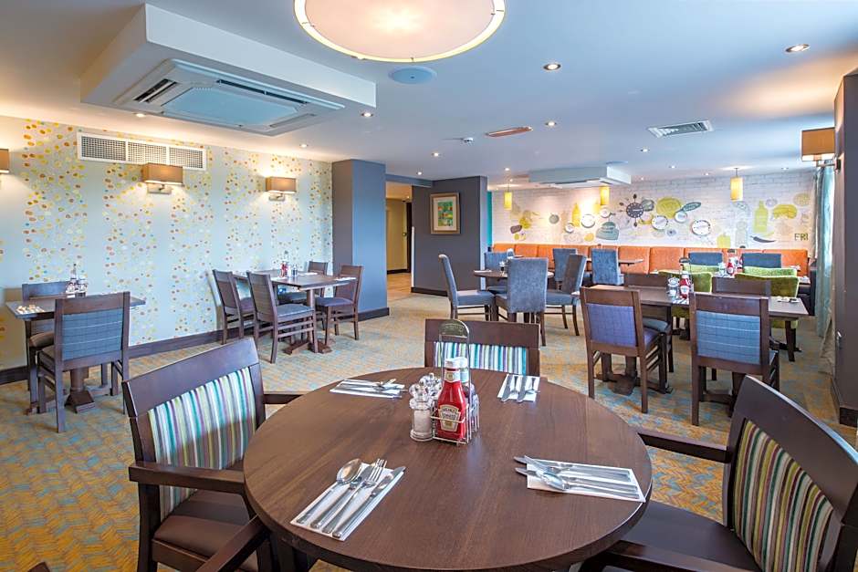 Premier Inn London Kingston Upon Thames