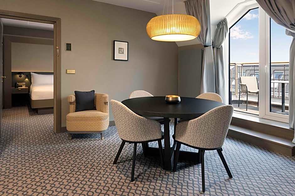 Hilton Vienna Plaza