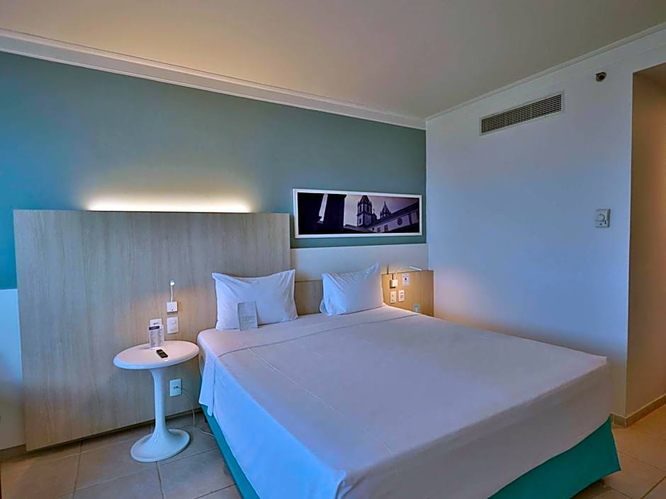Mercure Salvador Rio Vermelho Hotel