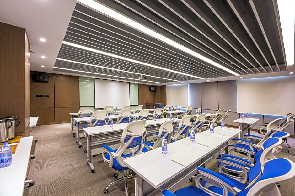 Atour Hotel (Nantong Zhongcheng) – Nantong, VA