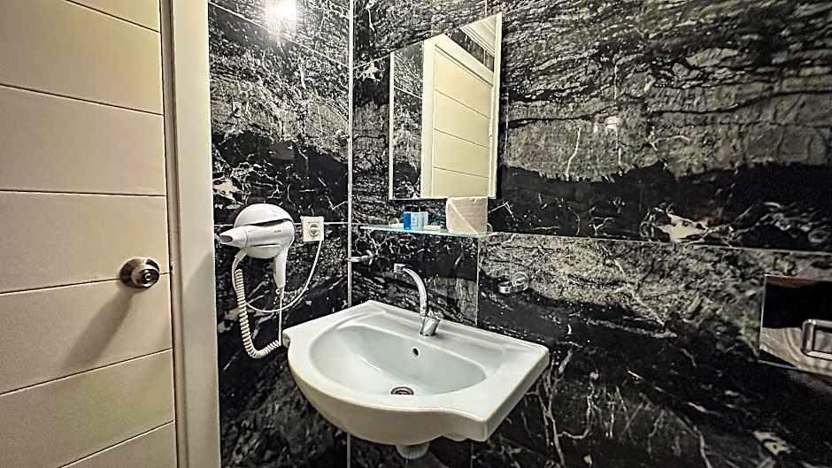 Prenses Sealine Beach Hotel