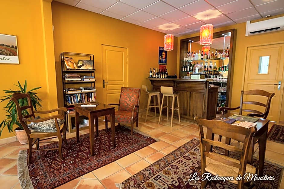 Hotel Les Restanques De Moustiers