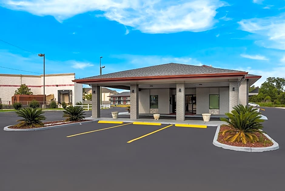 Red Roof Inn & Suites Thomasville