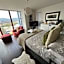 James Clow Bed & Breakfast & Apartments