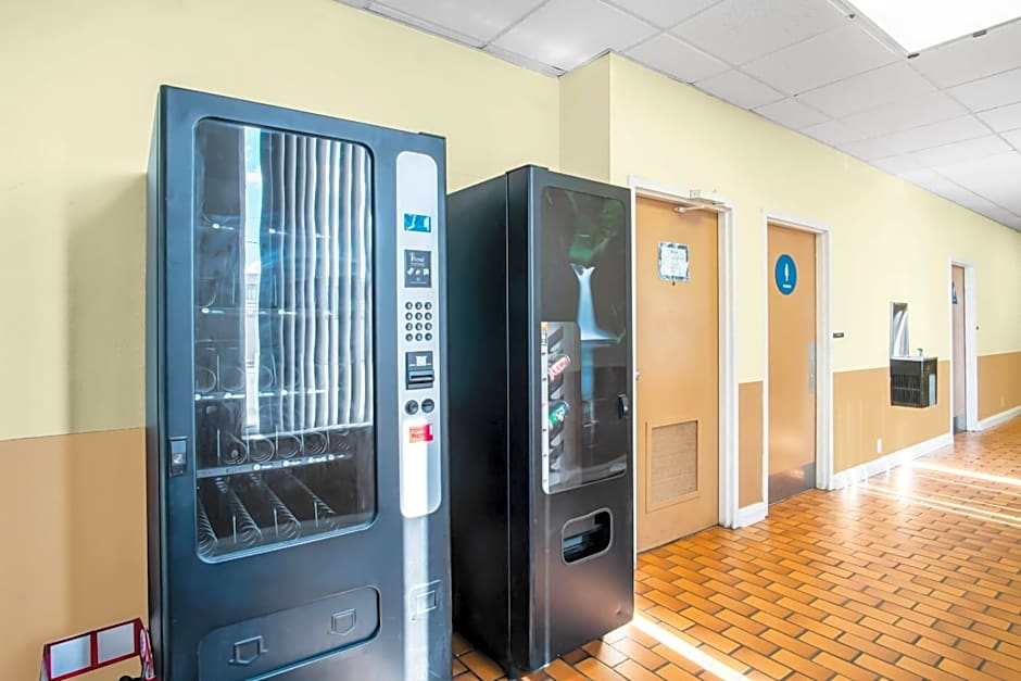 OYO Hotel Oklahoma City South I-35 and SE 29th