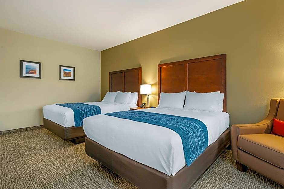 Comfort Inn Brewster