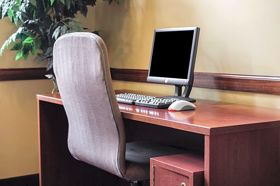 Econo Lodge Wickliffe - Cleveland East – Wickliffe, OH