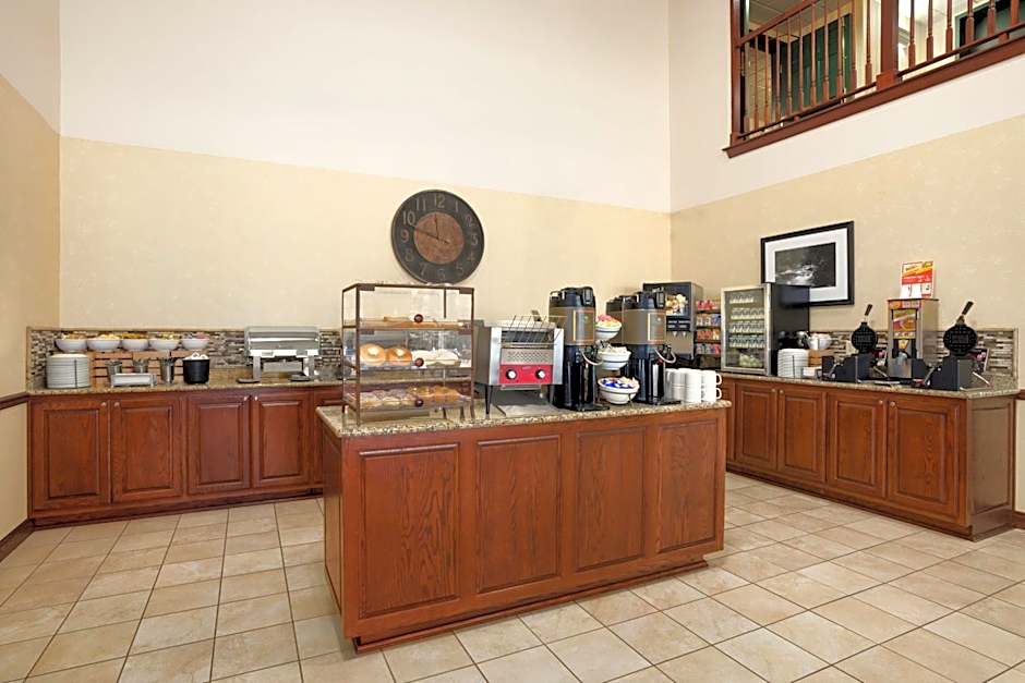 Country Inn & Suites by Radisson, Beckley, WV