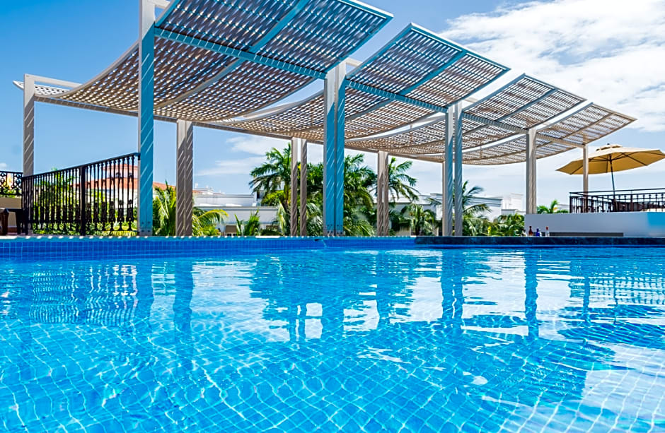 Wyndham Alltra Playa del Carmen Adults Only All Inclusive