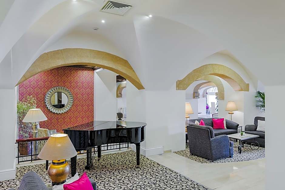 The Arkin Colony Hotel