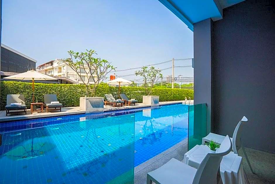 Hotel J Residence (SHA Plus)