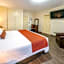 Miraflores Colon Hotel