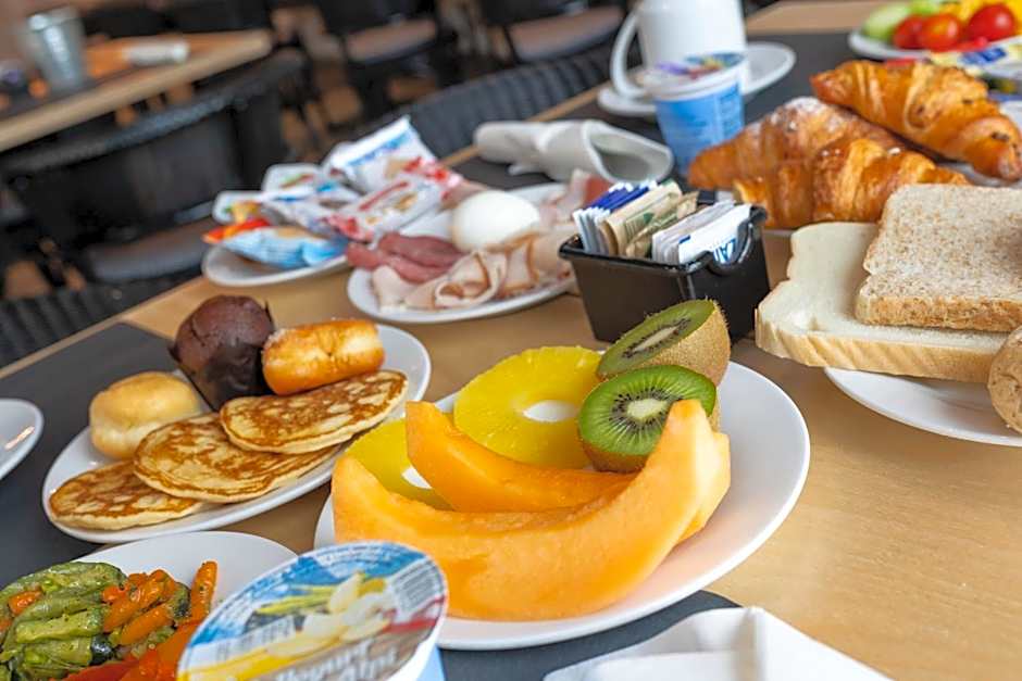 Regina Urban Beach Hotel