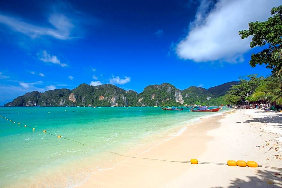 Twin Palms hostel Phi Phi