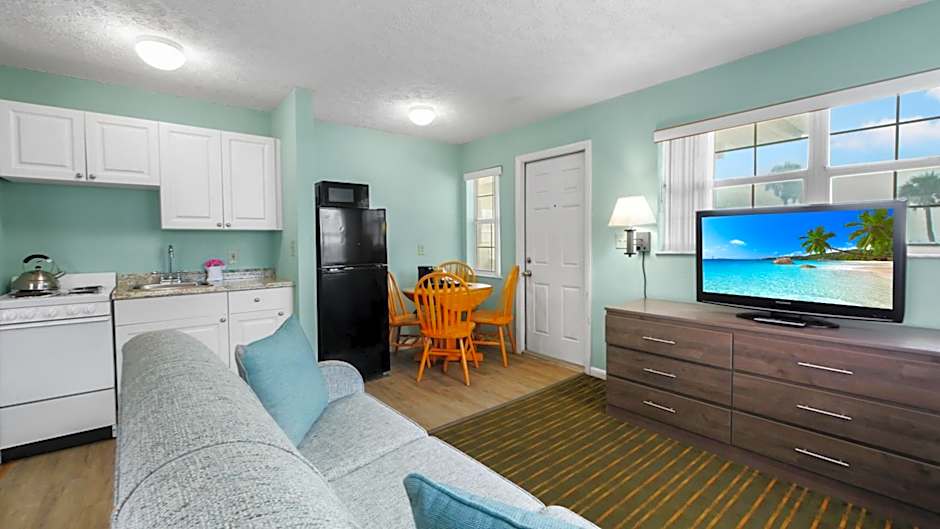 Ocean Court Beachfront Hotel