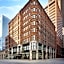 Hilton Pennywell St. Louis at the Arch