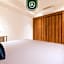 Cozy Apt with Private Terrace - Rooftop Pool