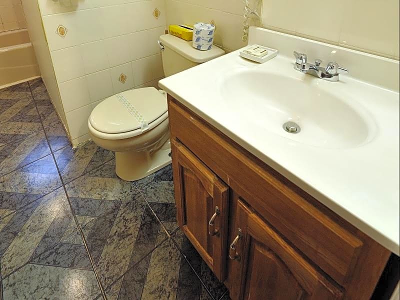 Midwood Suites Brooklyn