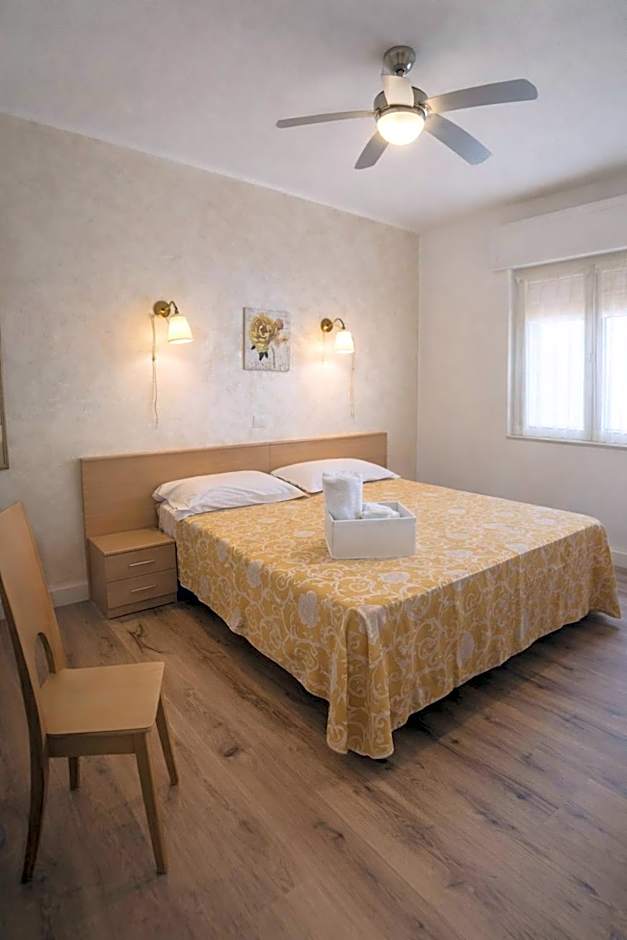 Hotel Costa Azzurra -Free Parking - Easy Stay -Spotorno