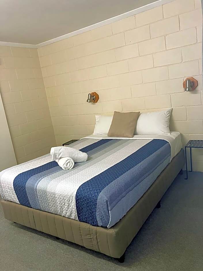 Mitchell Motel & Cabins