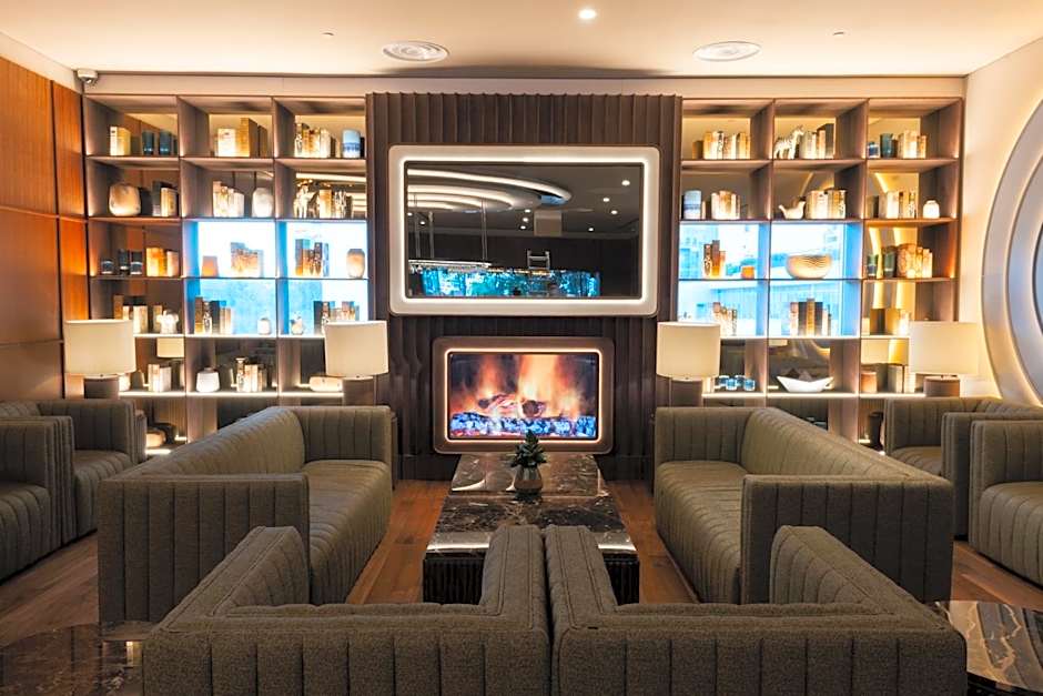 Sana Malhoa Park Hotel