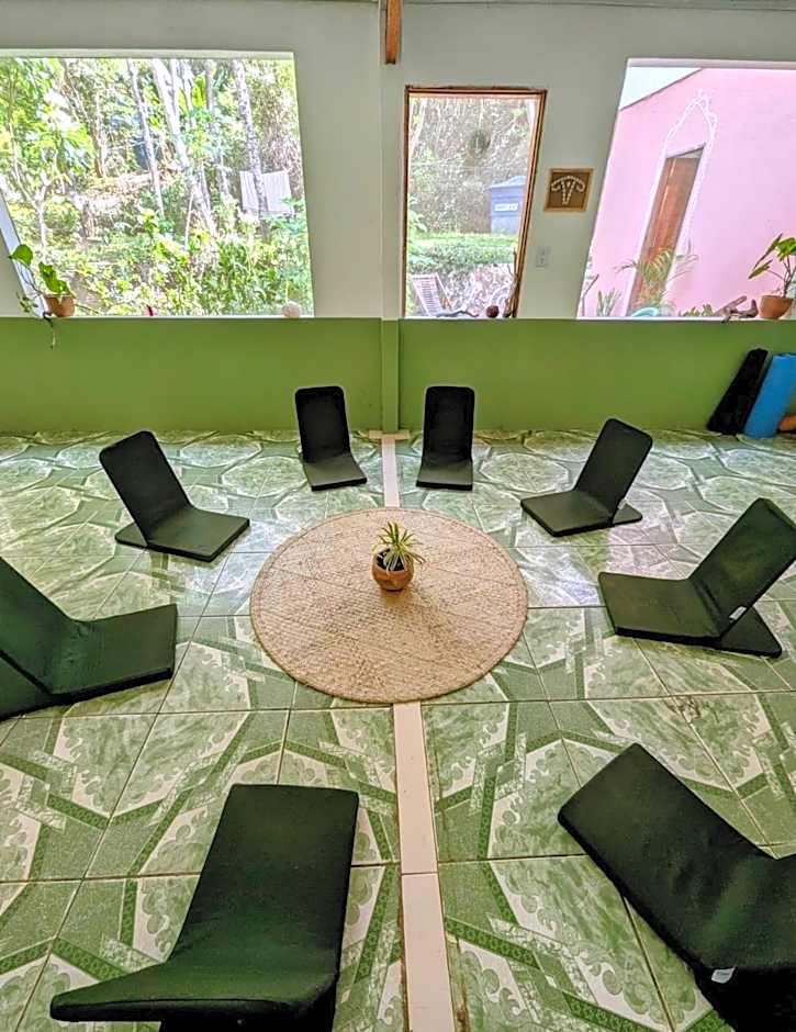 Casa das Irmãs - Só Mulheres - Women Only