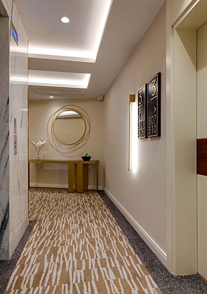 Gleam Collection Hotel