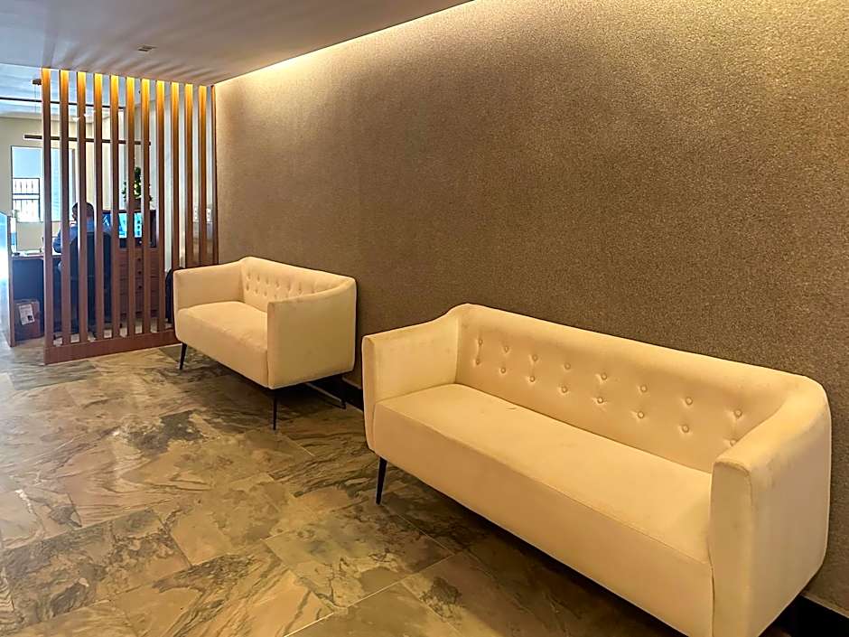 The best Copacabana Luxury Design 3 Bedroom room 3 bathroom 85 inch cinema tv top location