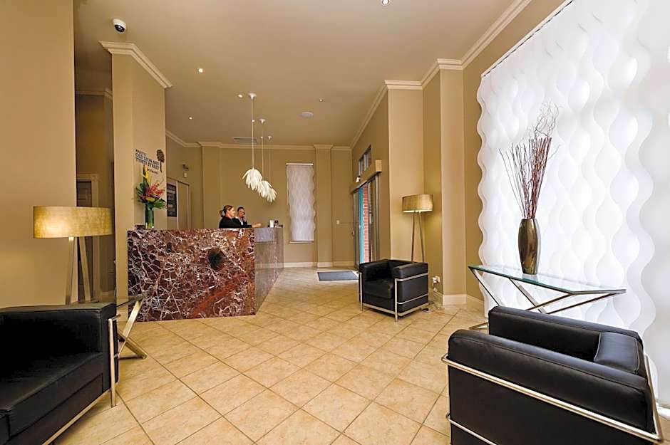 Majestic Old Lion Apartments