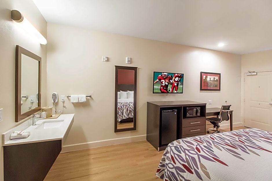 Red Roof Inn Houston - Willowbrook